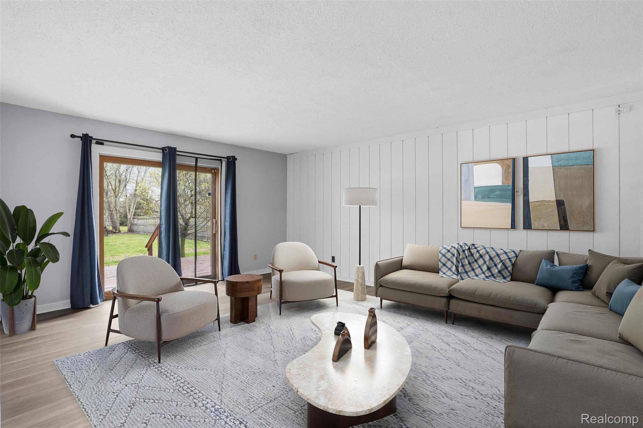 1028 Carlton Drive