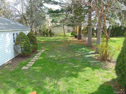 Photo for 8460 CENTRAL