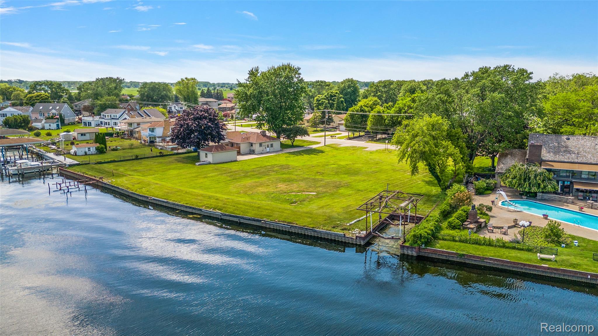 39196 Lakeshore Drive