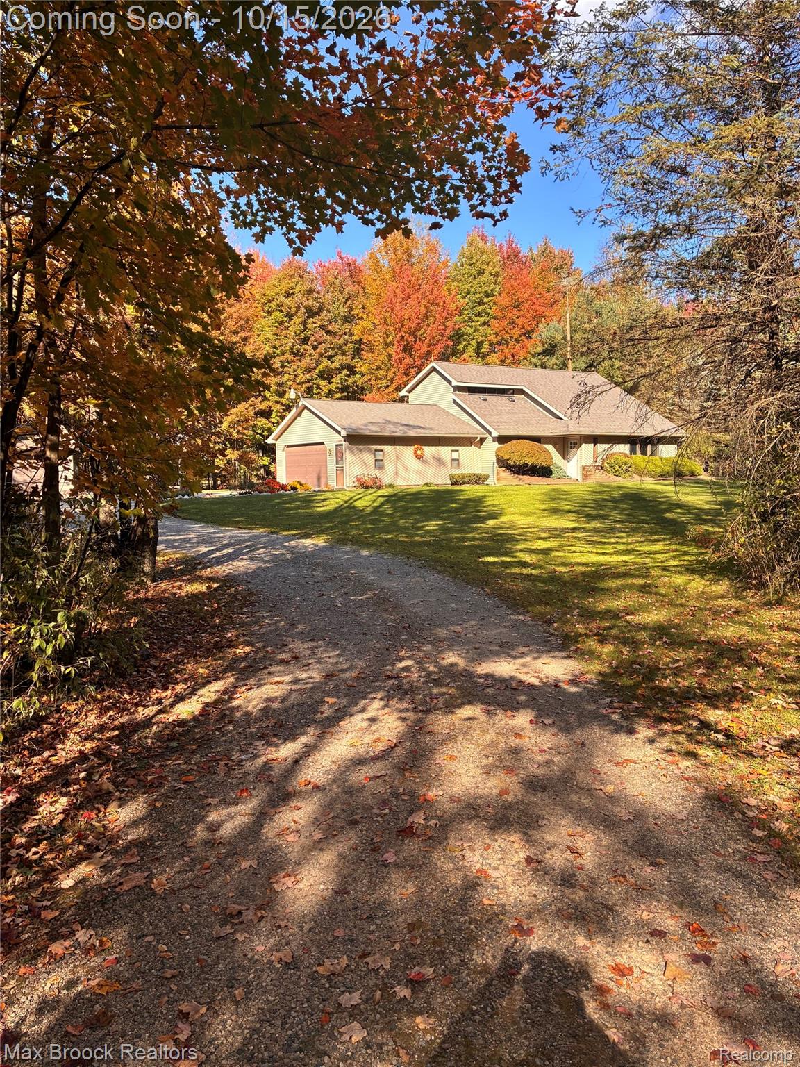 2525 E Deckerville Road