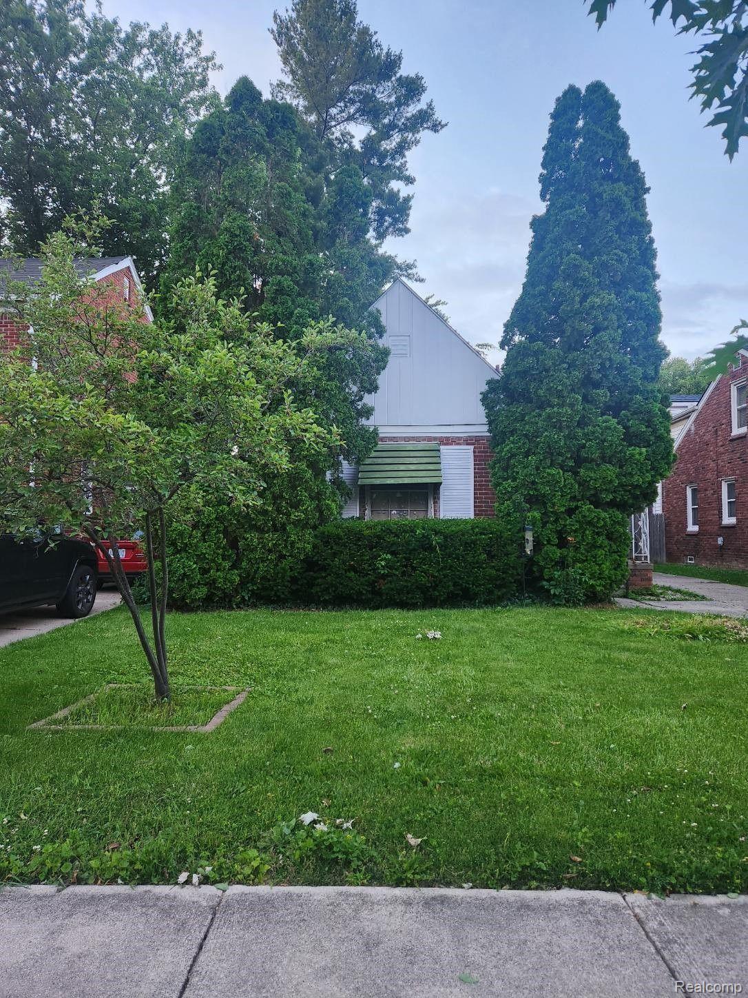 2048 HUNT CLUB Drive