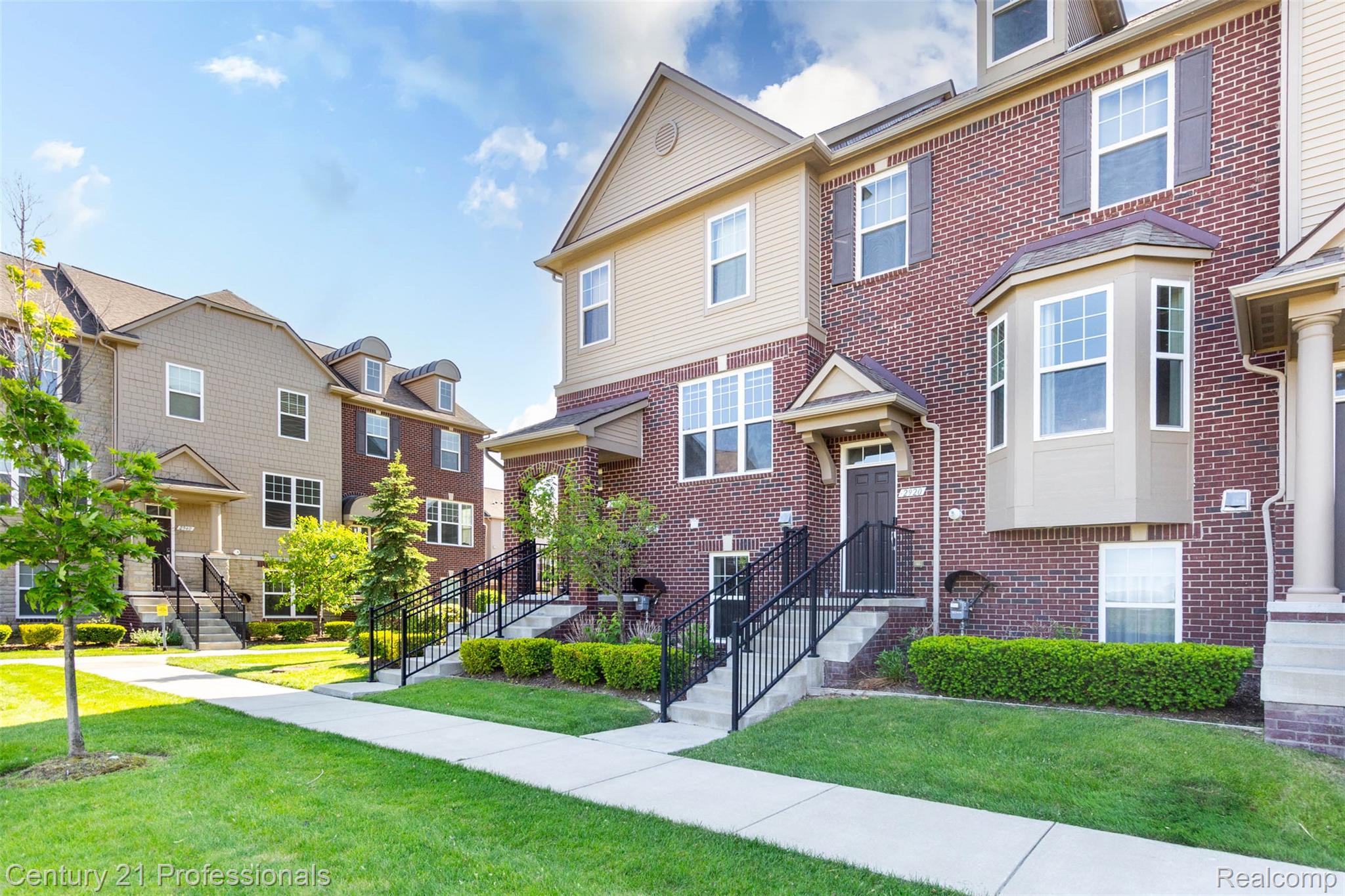 2924 Glenbar Circle