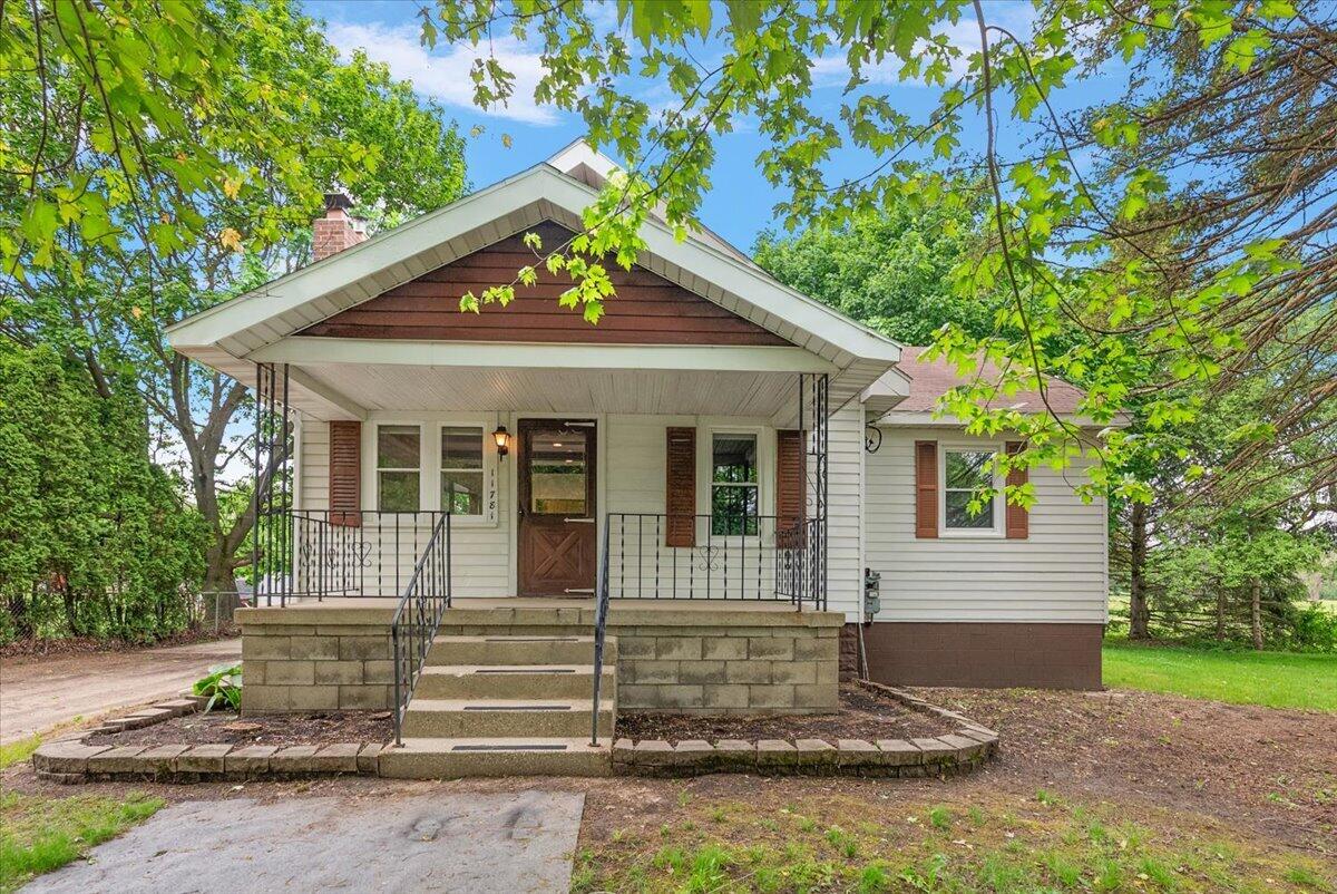 11781 8th Avenue NW
