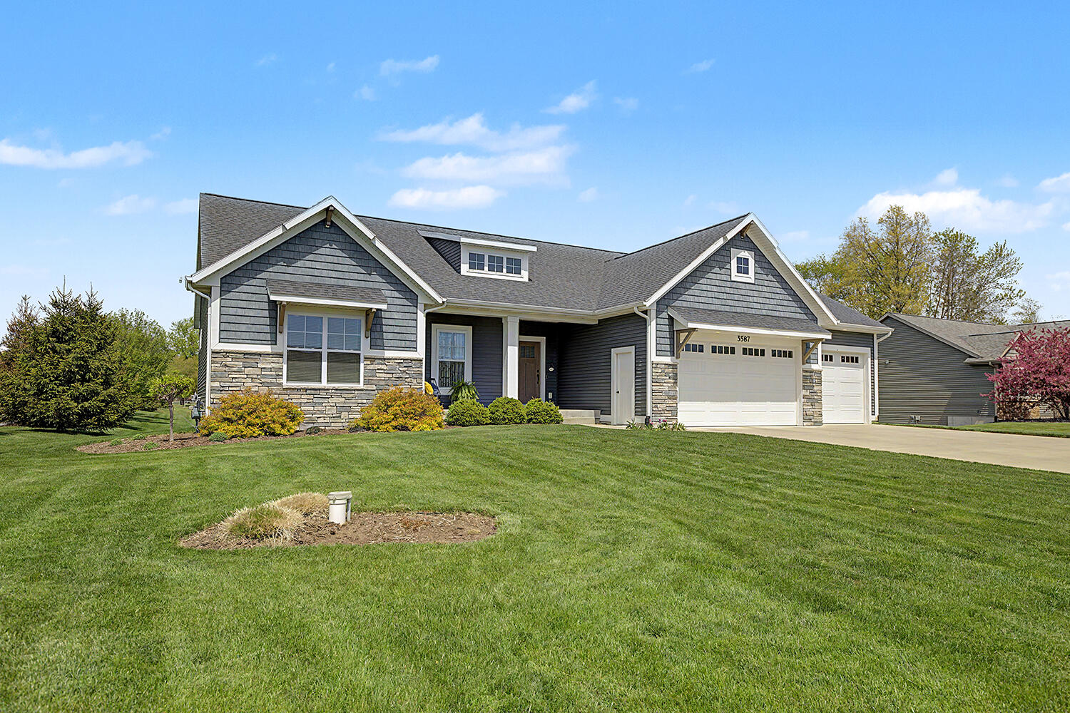 5587 Stanton Woods Drive