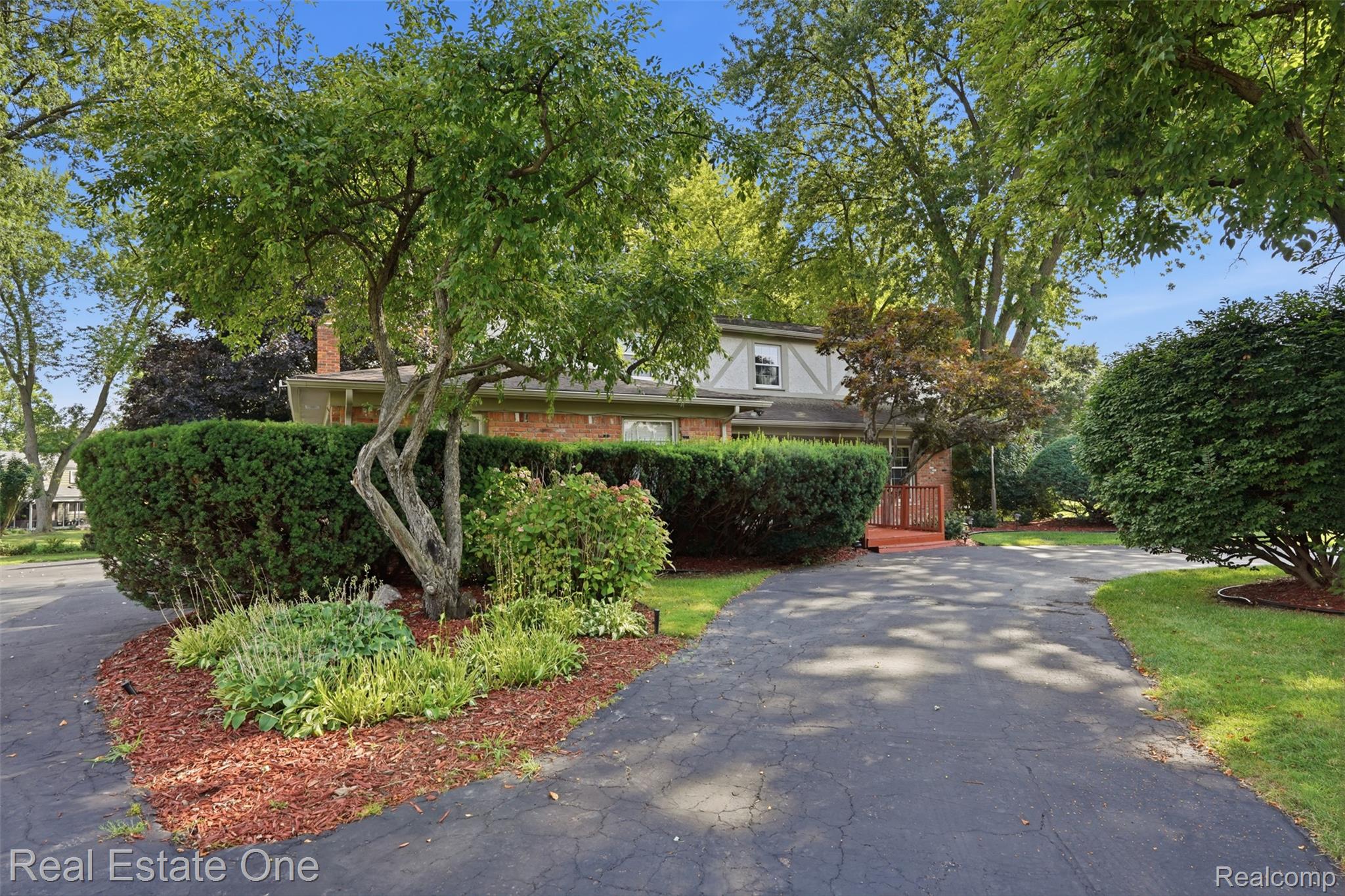 30752 Woodstream Court