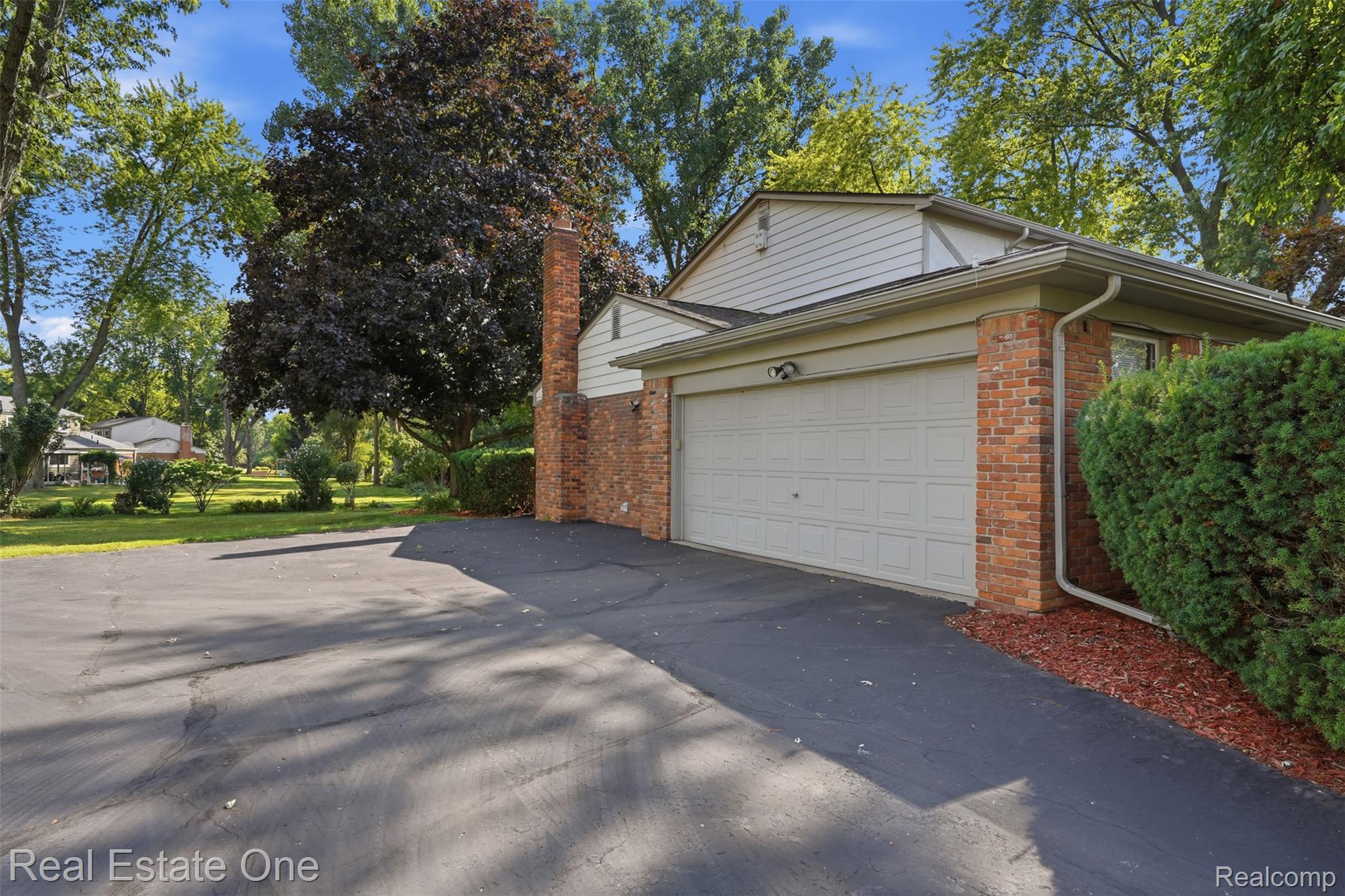 30752 Woodstream Court