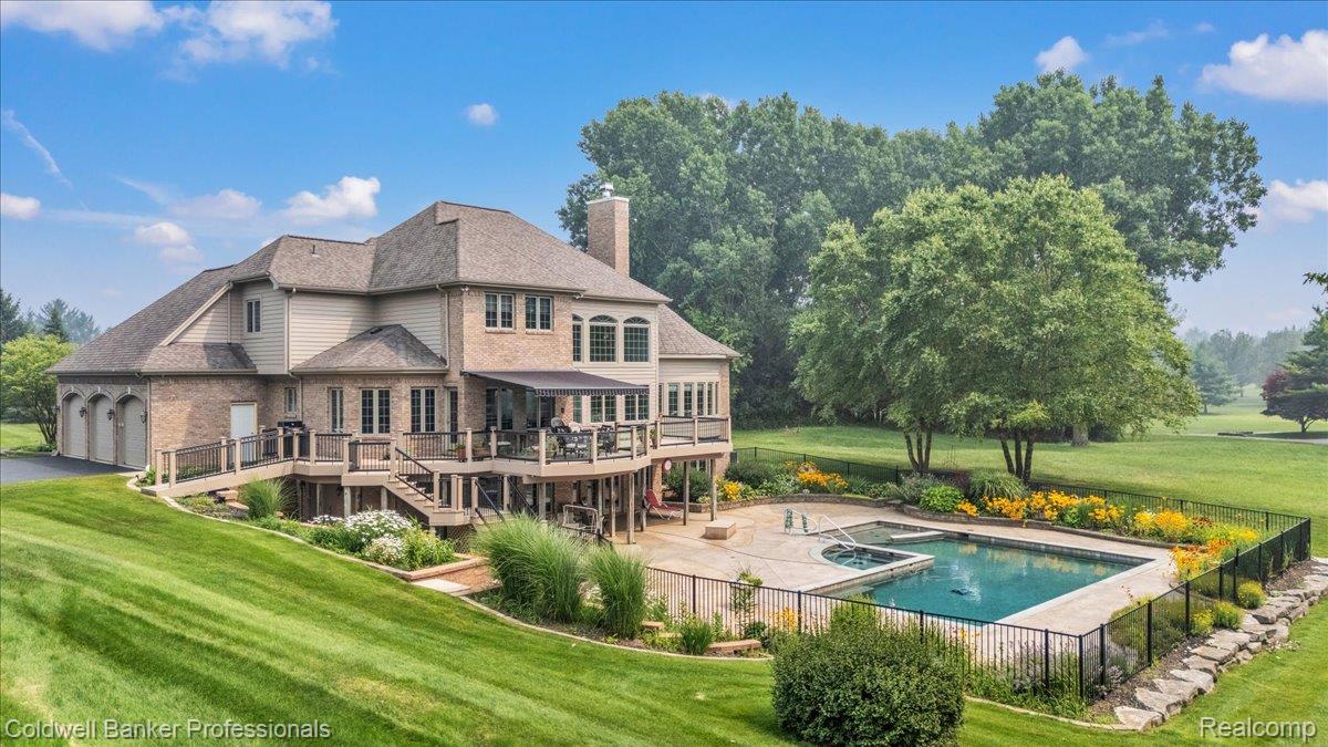 718 Shrewsbury Drive