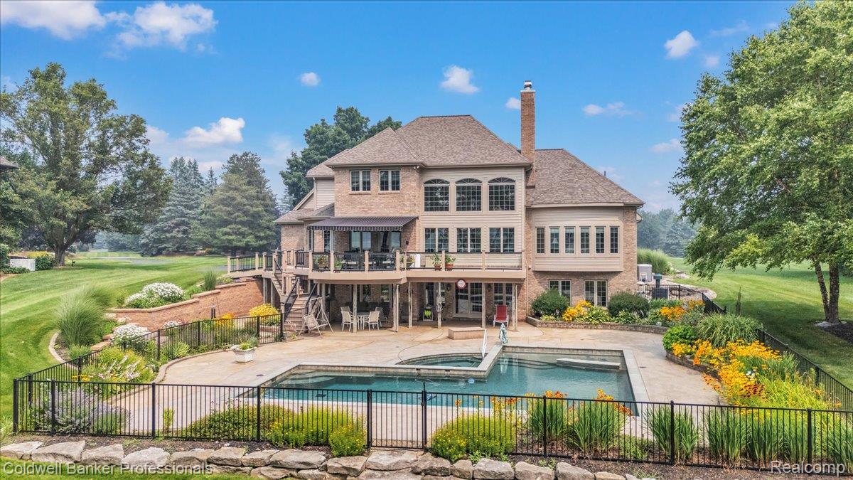 718 Shrewsbury Drive