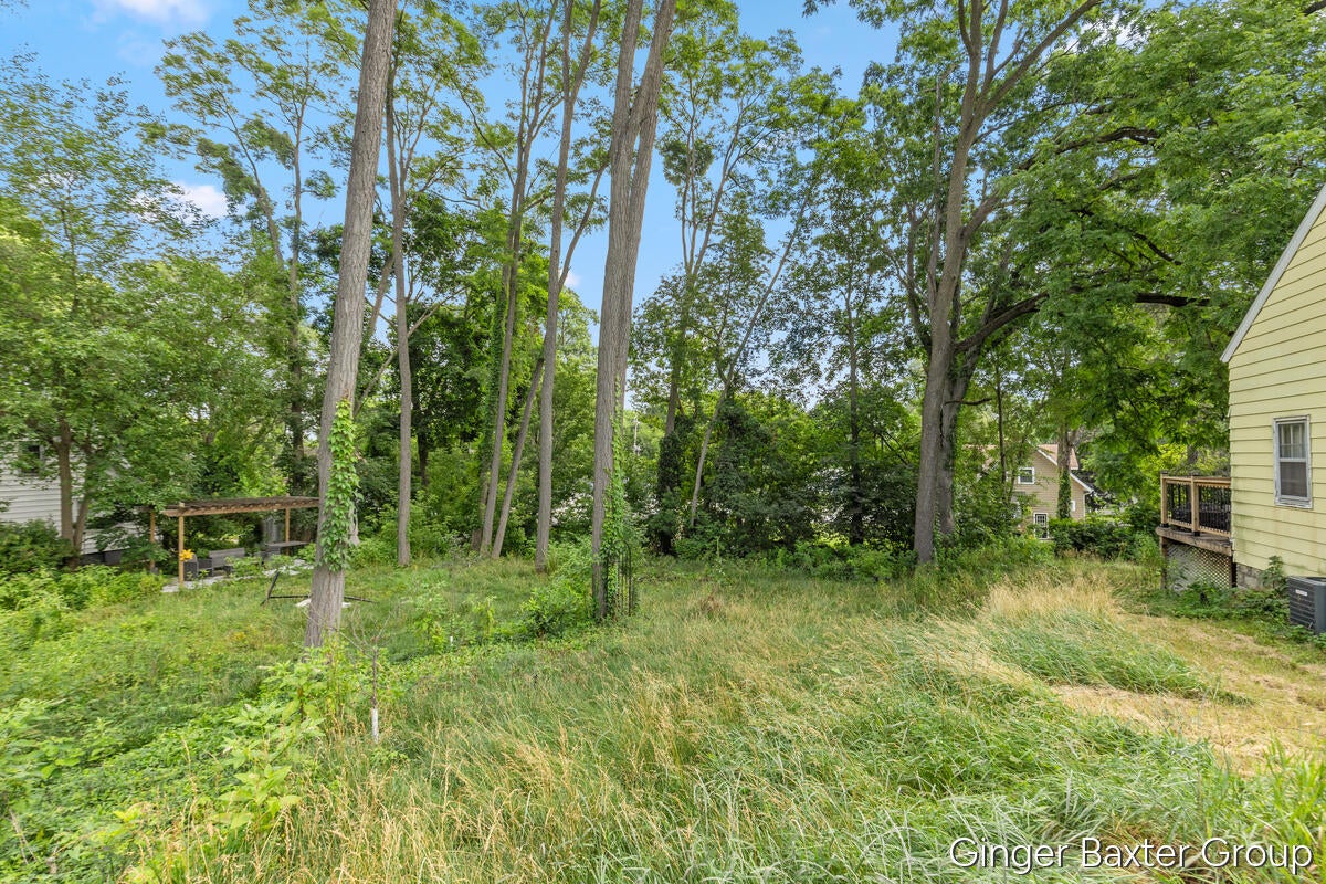 2600 Day Avenue NW
