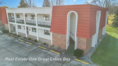 955 Kennely Road Thomas Township MI 48609