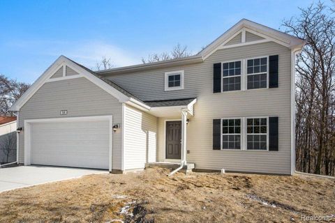 2273 Plum Tree Court Burton City MI 48519