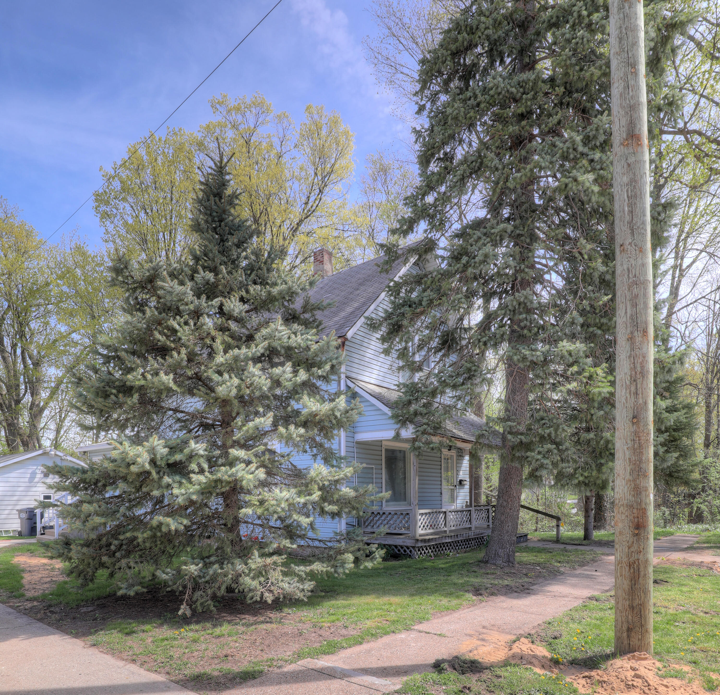 659 Huron Street