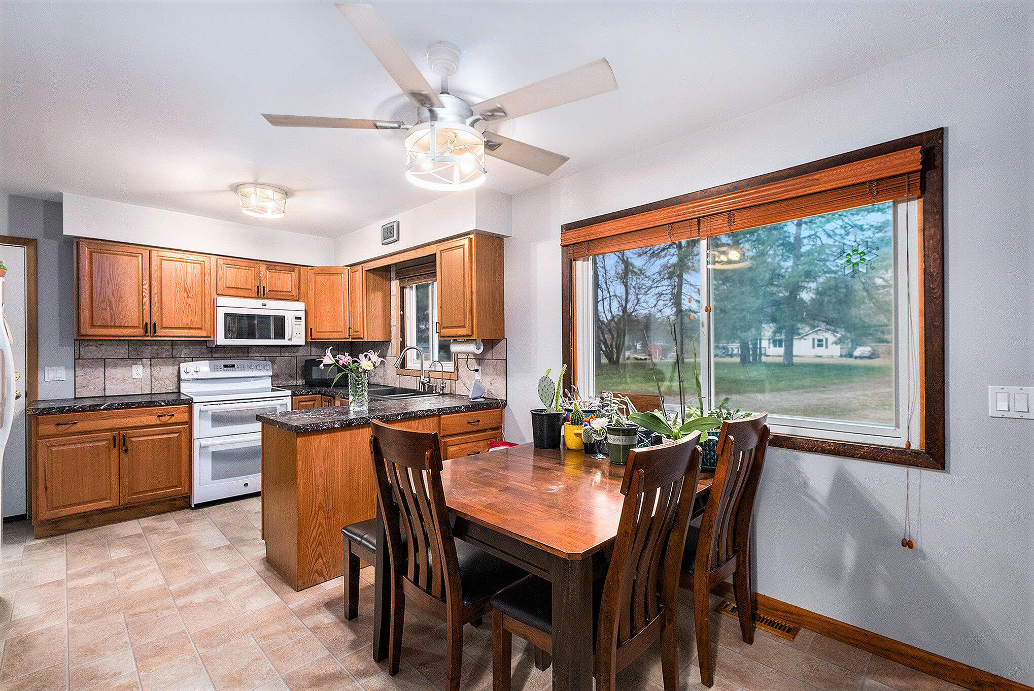 11680 Podunk Avenue NE