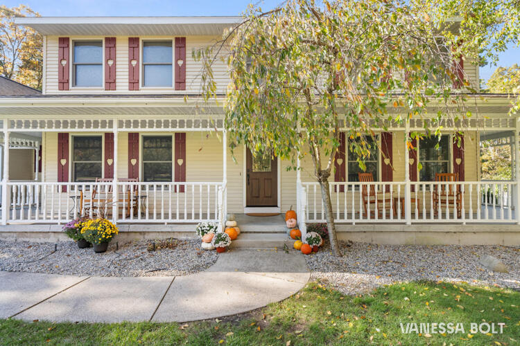 6885 Blythefield Avenue NE