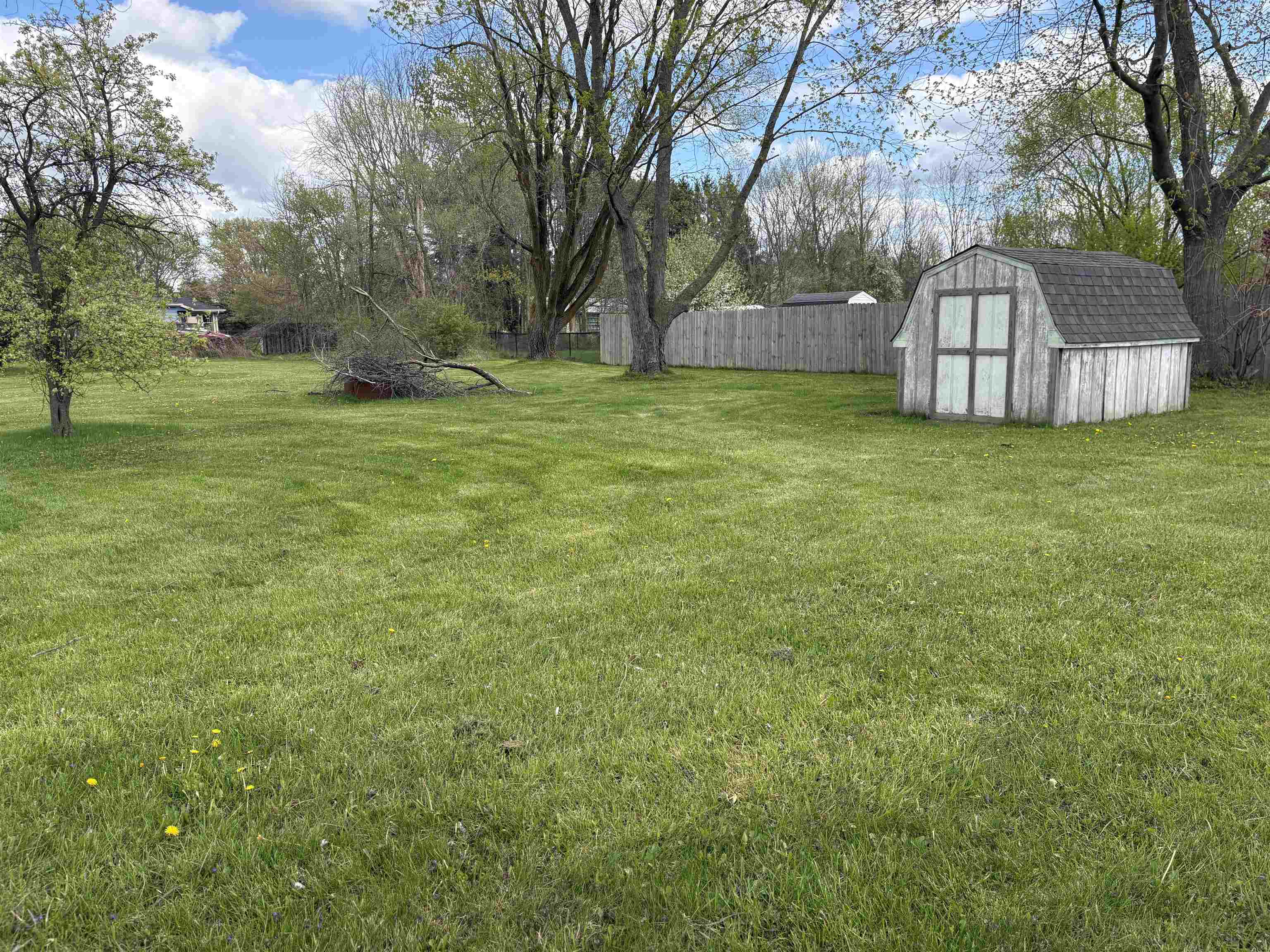 8107 Linden Road