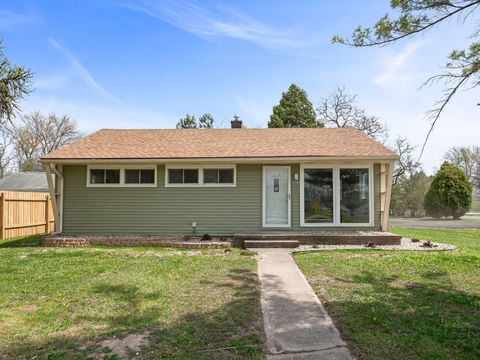 558 S 24TH Street Buena Vista Charter Township Saginaw MI 48601