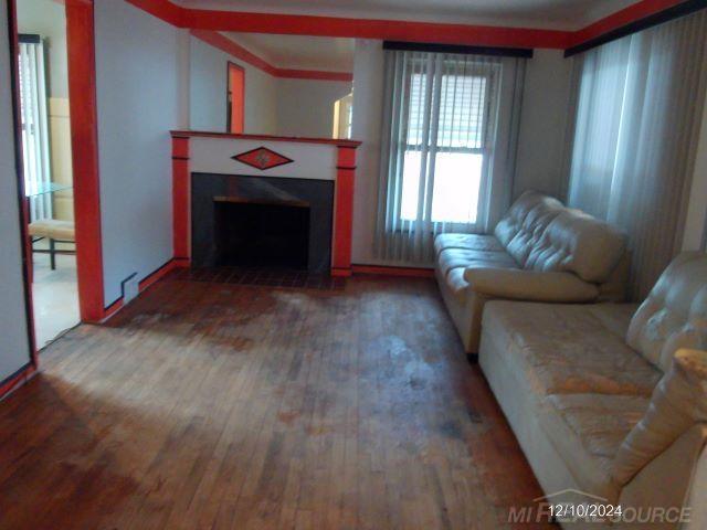 5727 E Outer Drive