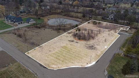 5 Fairway Trail Grand Blanc Charter Township MI 48439