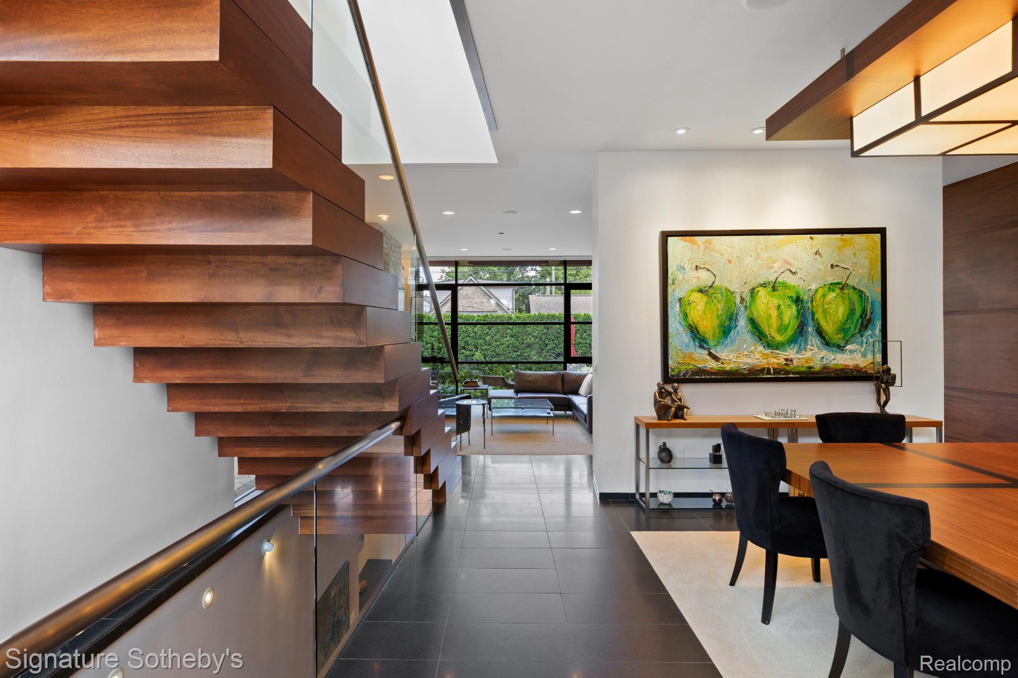 630 W Frank Street