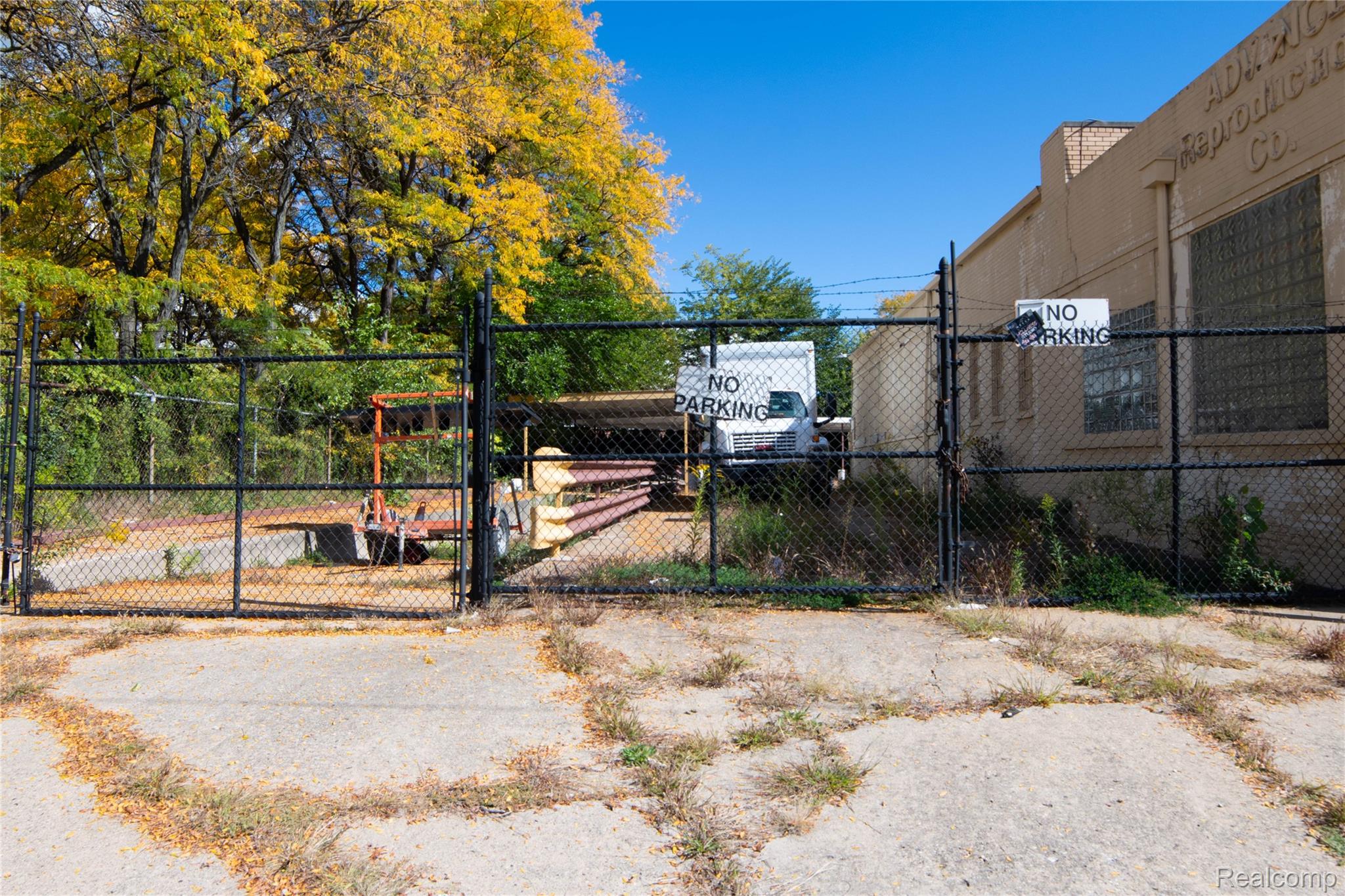 5808 Saint Jean Street