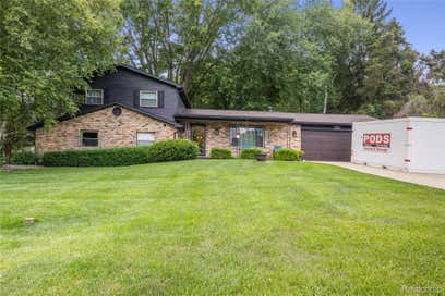 6180 Meyer Avenue Green Oak Township MI 48116