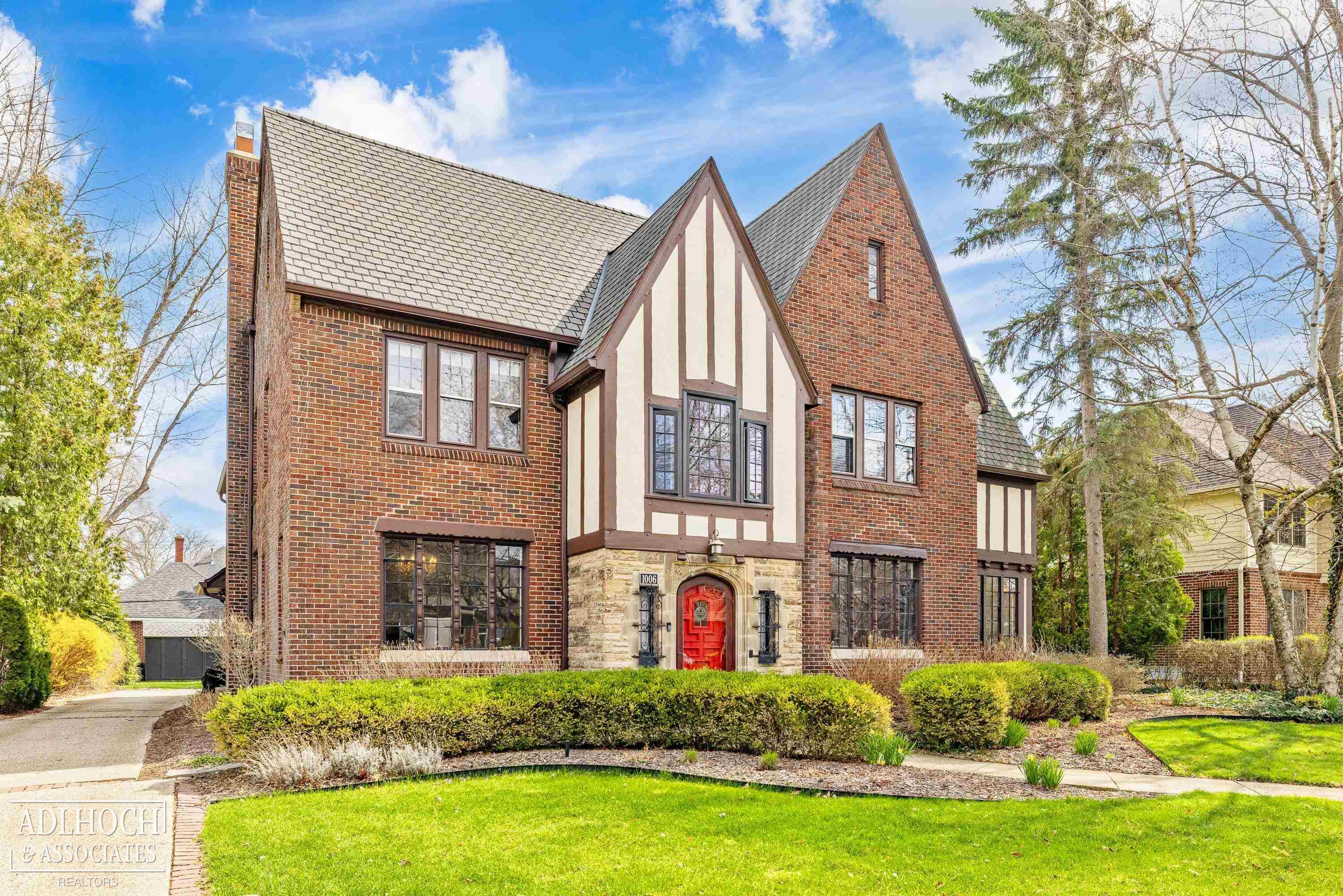 1006 Kensington Avenue