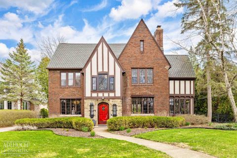 1006 Kensington Avenue Grosse Pointe Park City MI 48230
