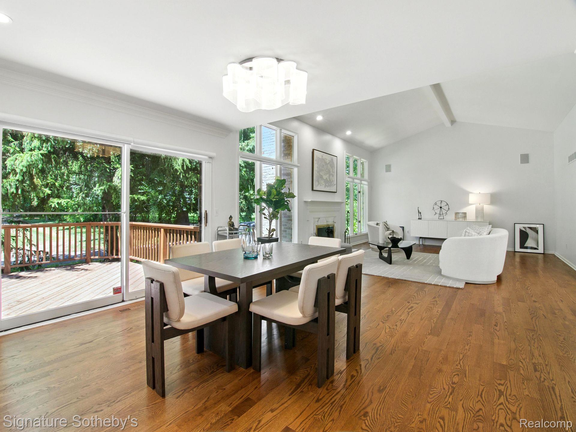 32326 Spruce Lane