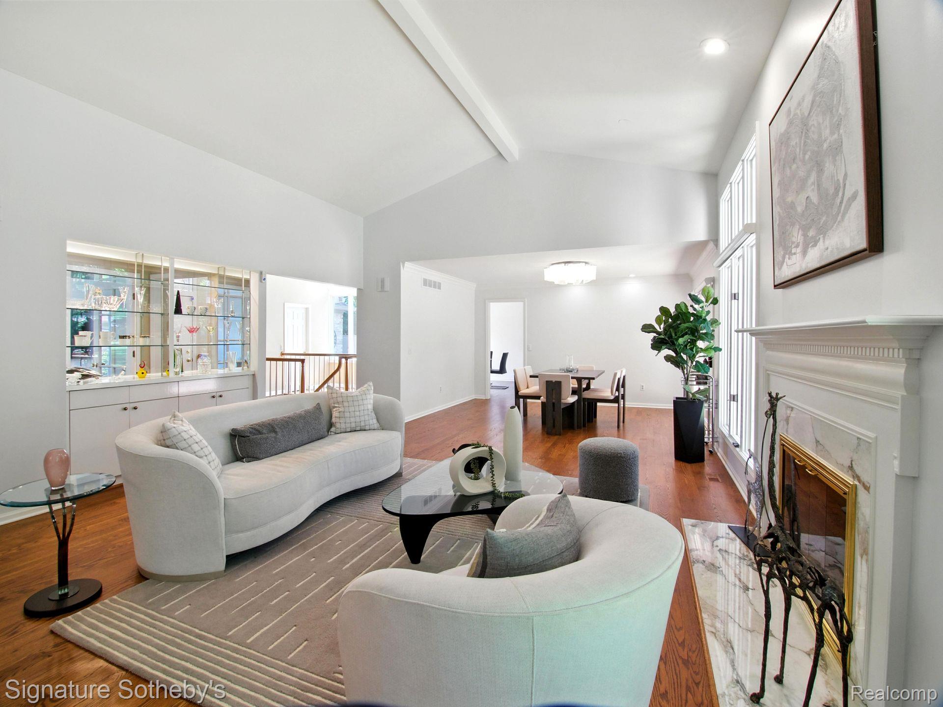 32326 Spruce Lane