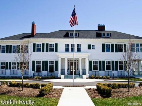 915 N Michigan Avenue 203 Howell City MI 48843