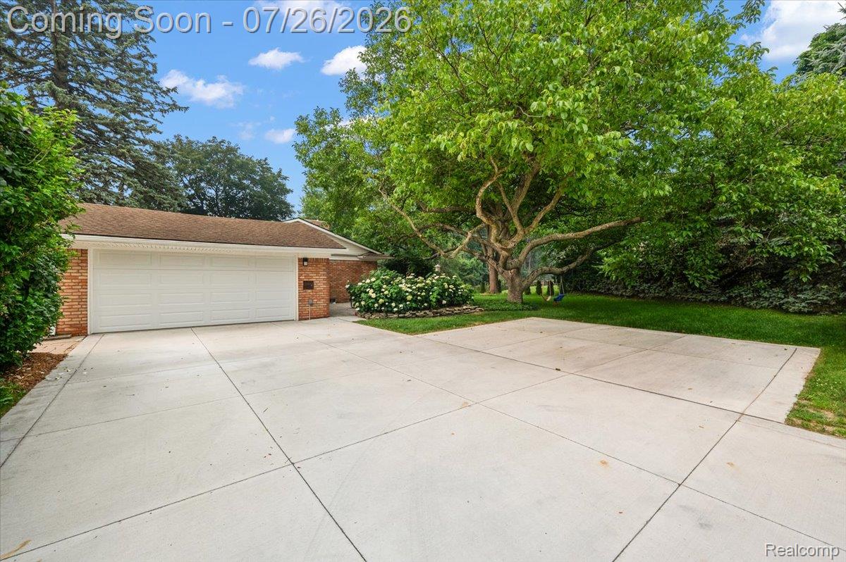 1506 Ledbury Drive