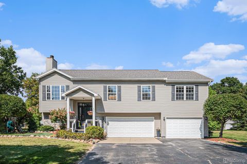 4041 Deer Run Trail Holly Township MI 48442