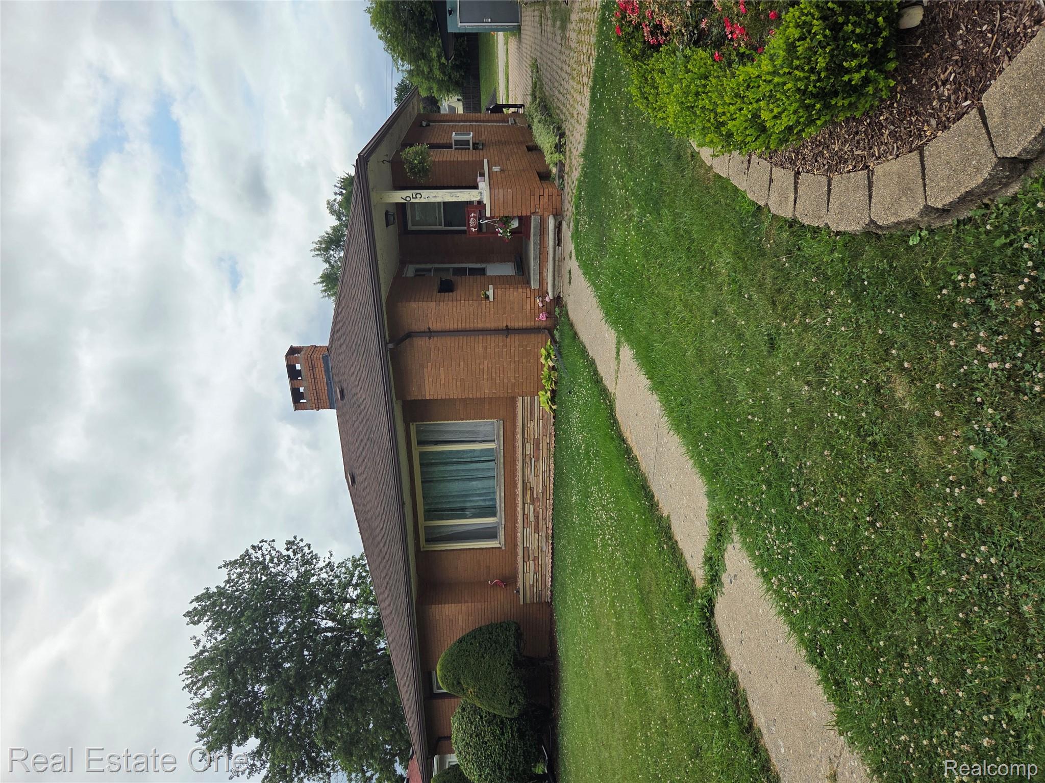 65 N Lynn Avenue