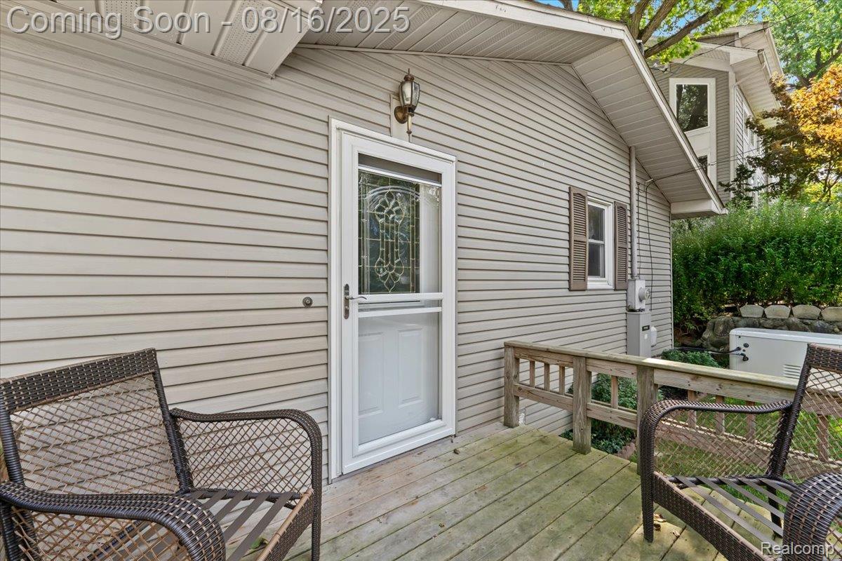 978 Ridge Court