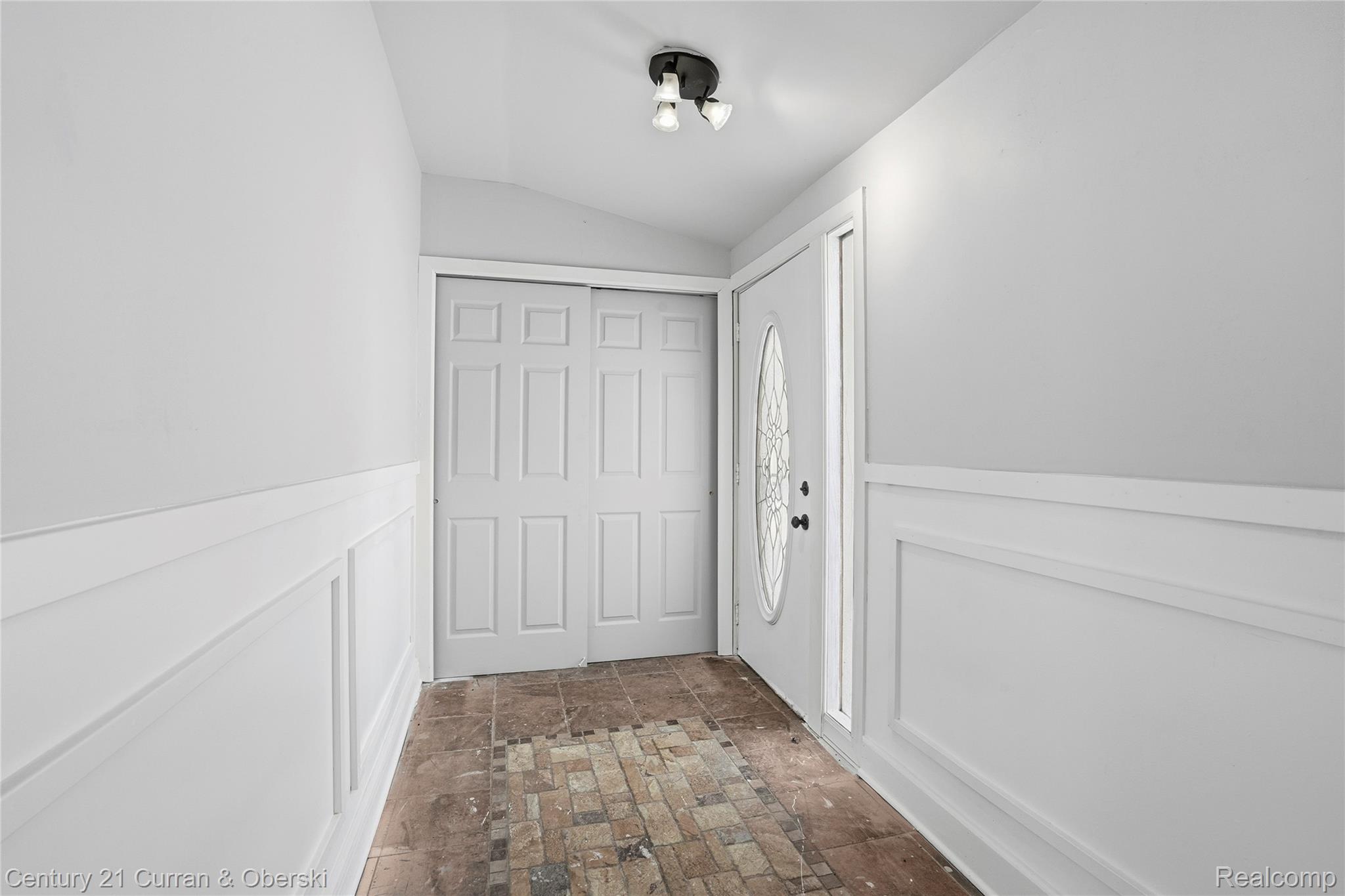 33805 Orangelawn Street