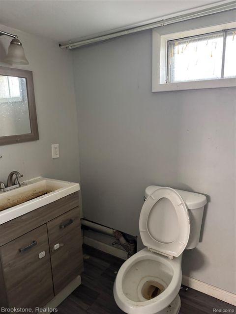 Tiny photo for 256 W Chicago Avenue, Pontiac City, MI 48340 (MLS # 20261026136)