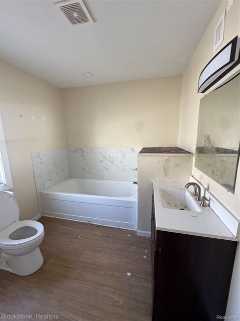 Tiny photo for 256 W Chicago Avenue, Pontiac City, MI 48340 (MLS # 20261026136)