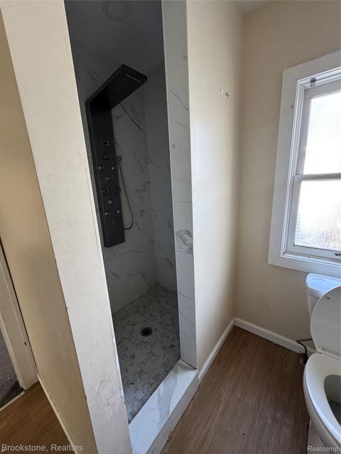 Tiny photo for 256 W Chicago Avenue, Pontiac City, MI 48340 (MLS # 20261026136)