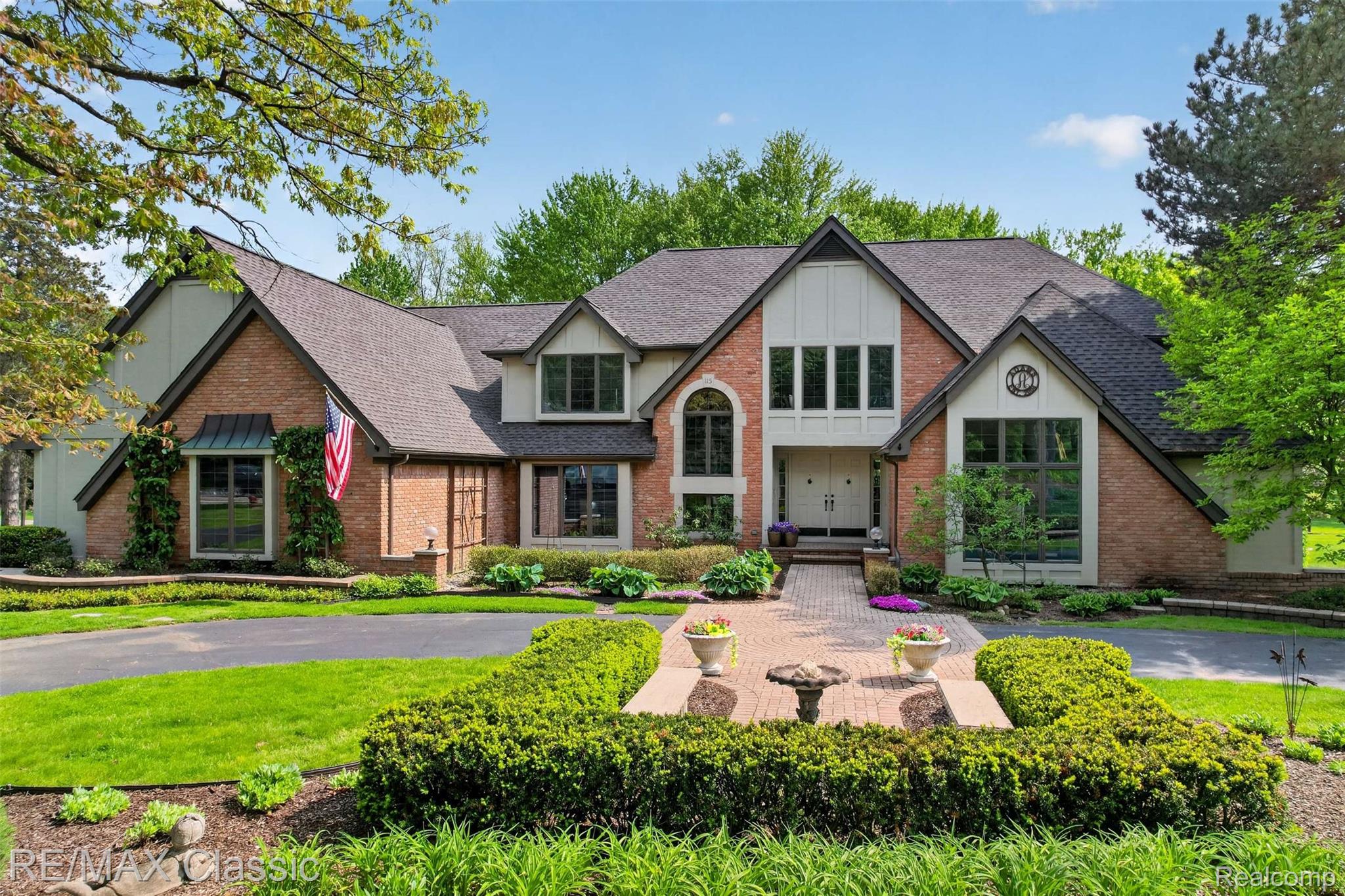 115 W Hickory Grove Road