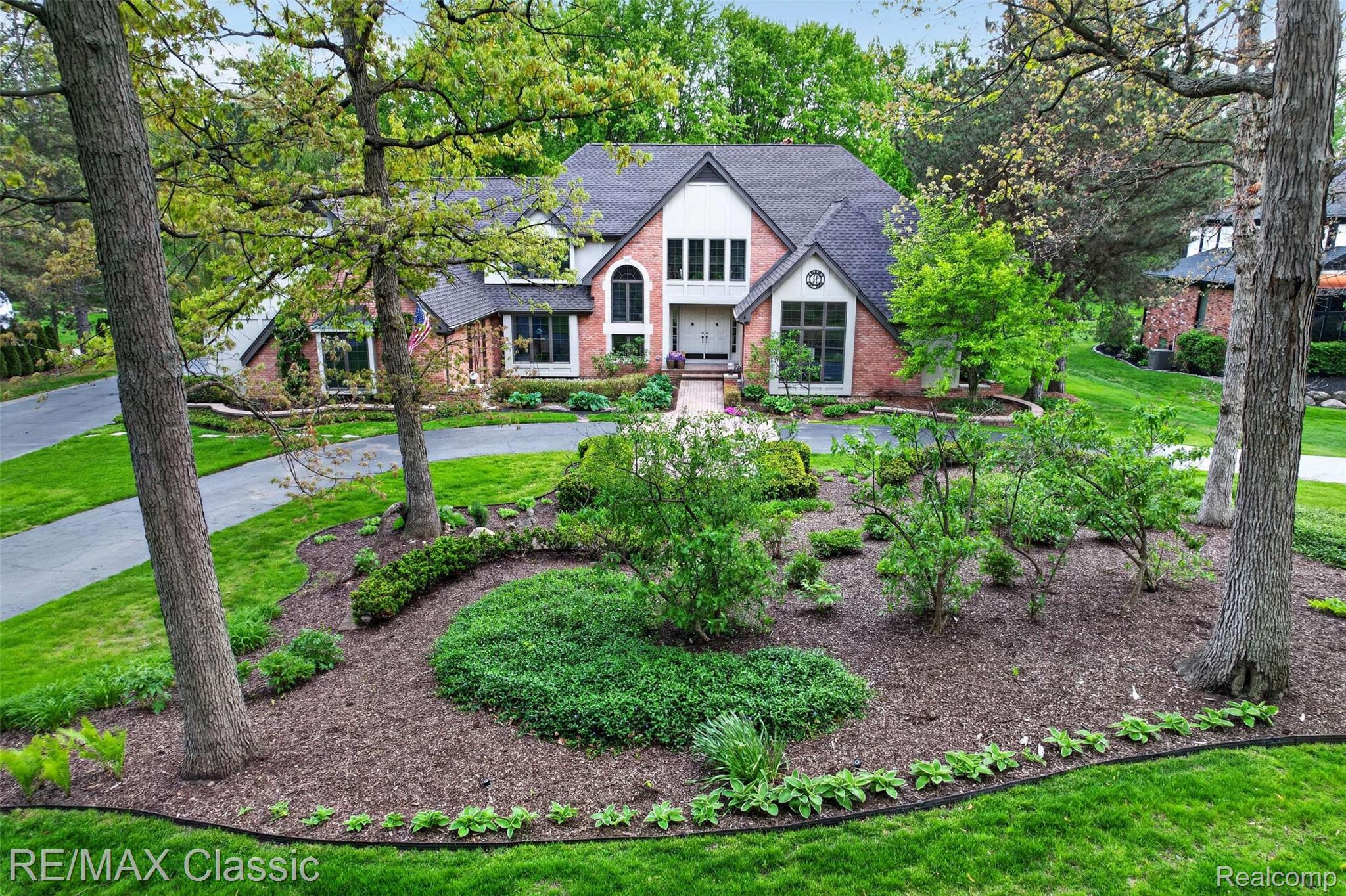 115 W Hickory Grove Road