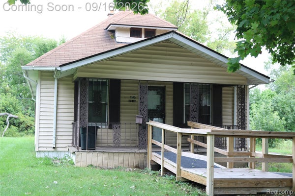 1510 CASIMIR ST, SAGINAW, MI 48601 - Image e3834ca3d64a4bec596e79bc7037a93f/3777485966