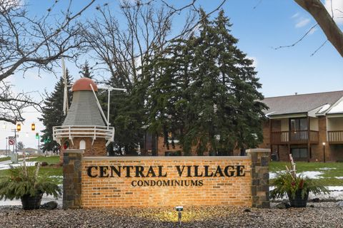 Old Mill 19 Old Mill Drive 19 Holland City MI 49423