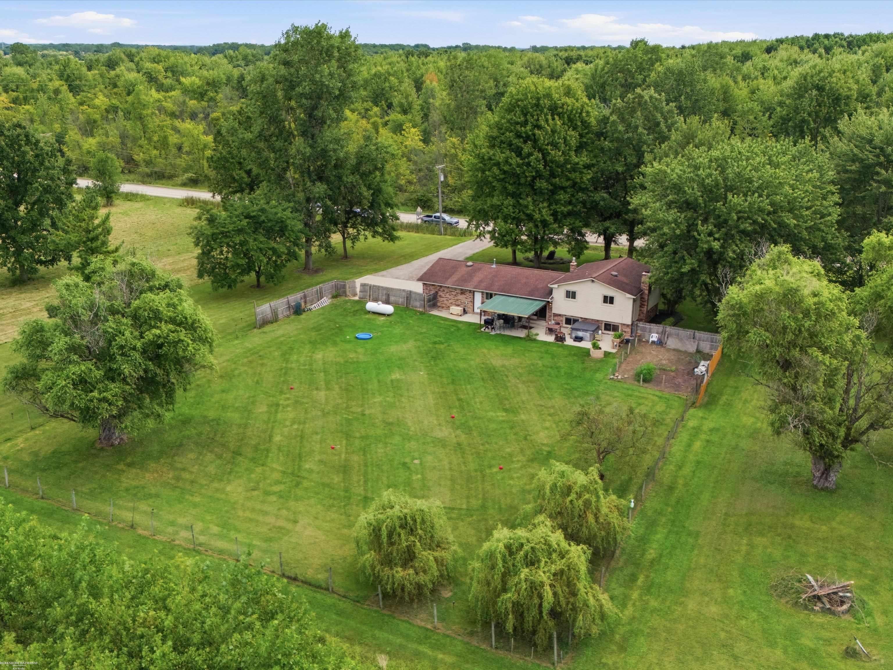 61111 Ray Center Road
