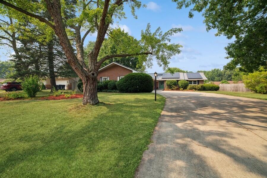 1373 Saint Joseph Circle