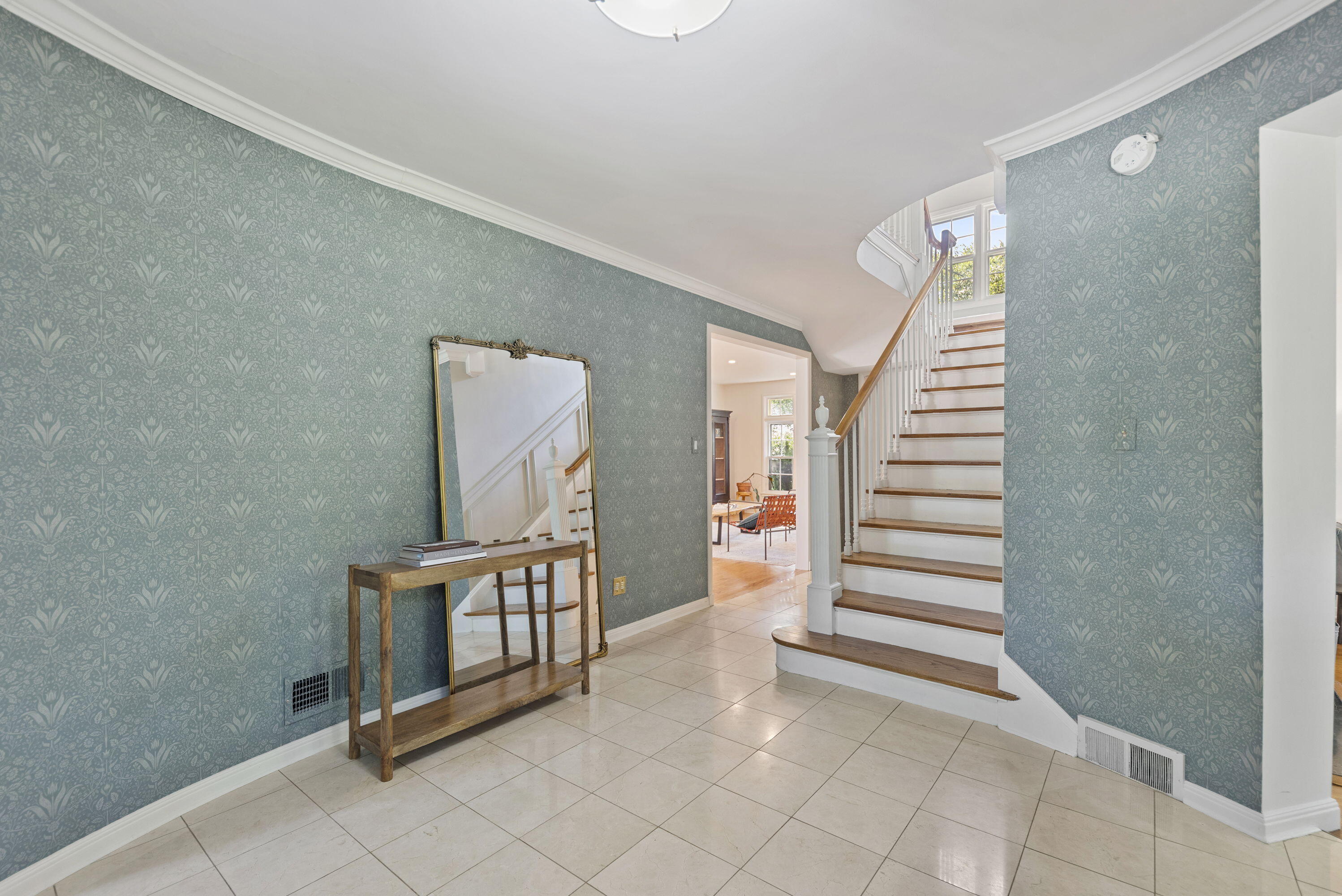 1565 Miami Road