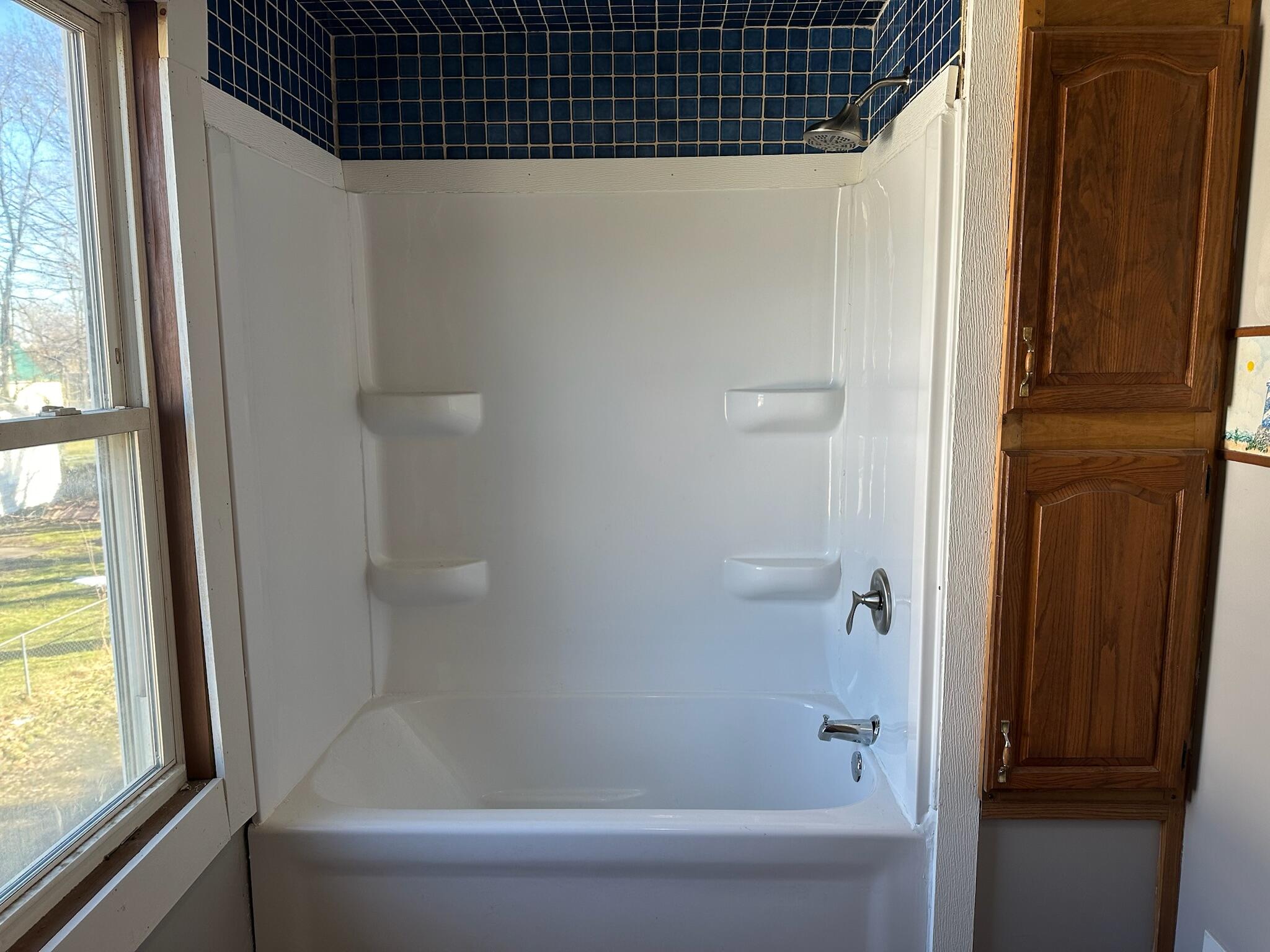 211 W Delaware Street