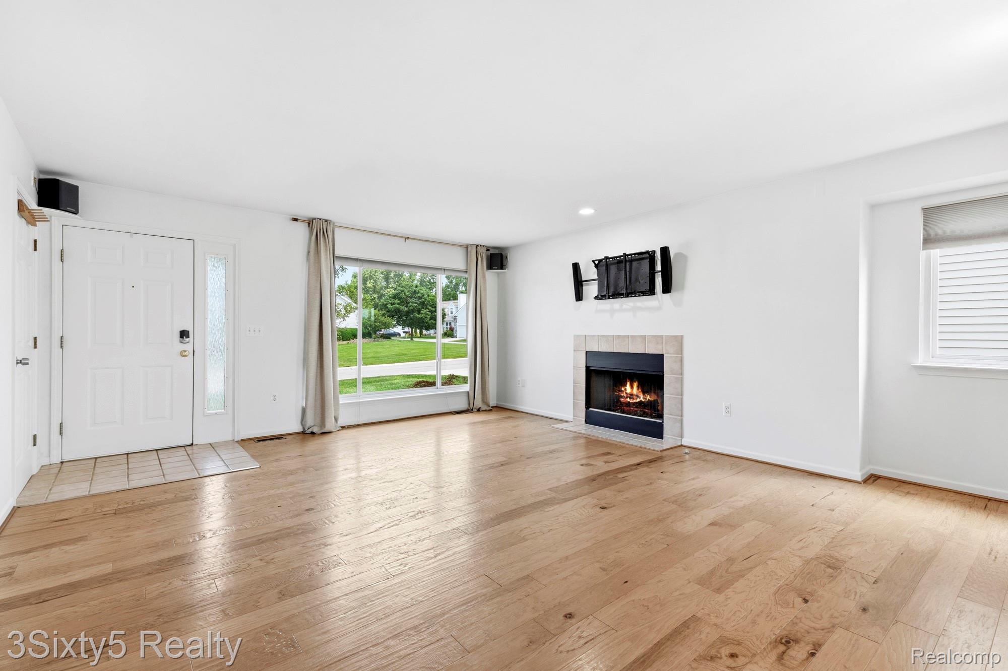 3982 Bridle Pass