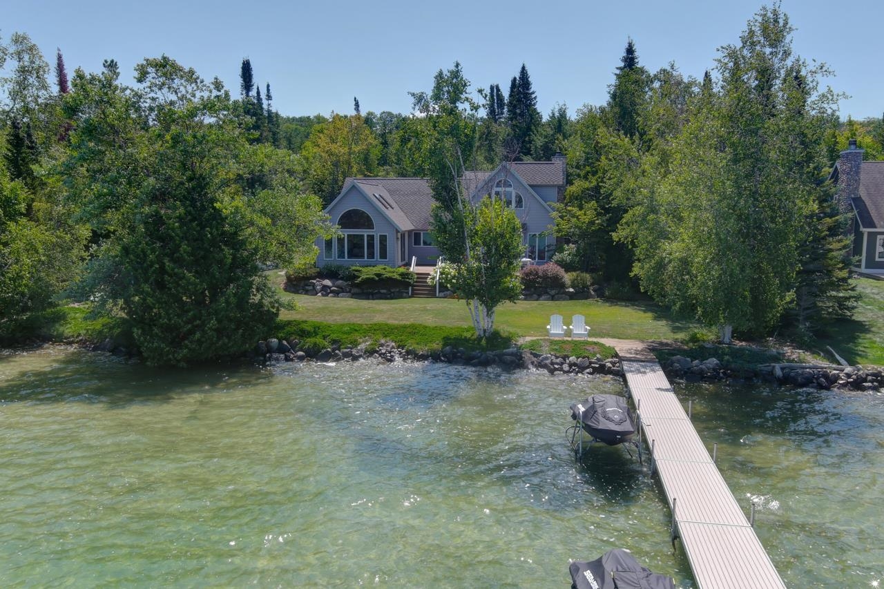 4537 E Duck Lake Road