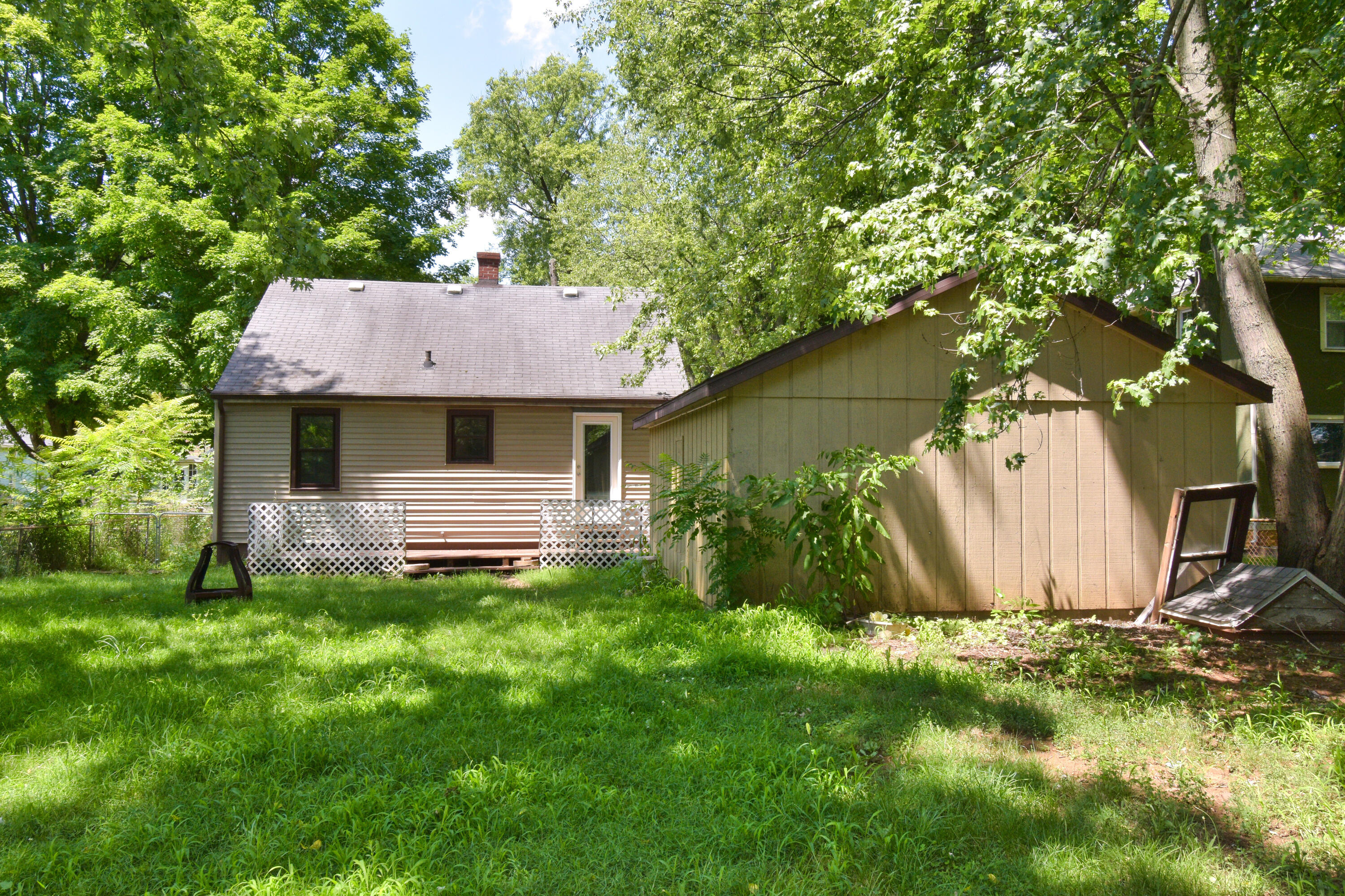 627 N 6th Street