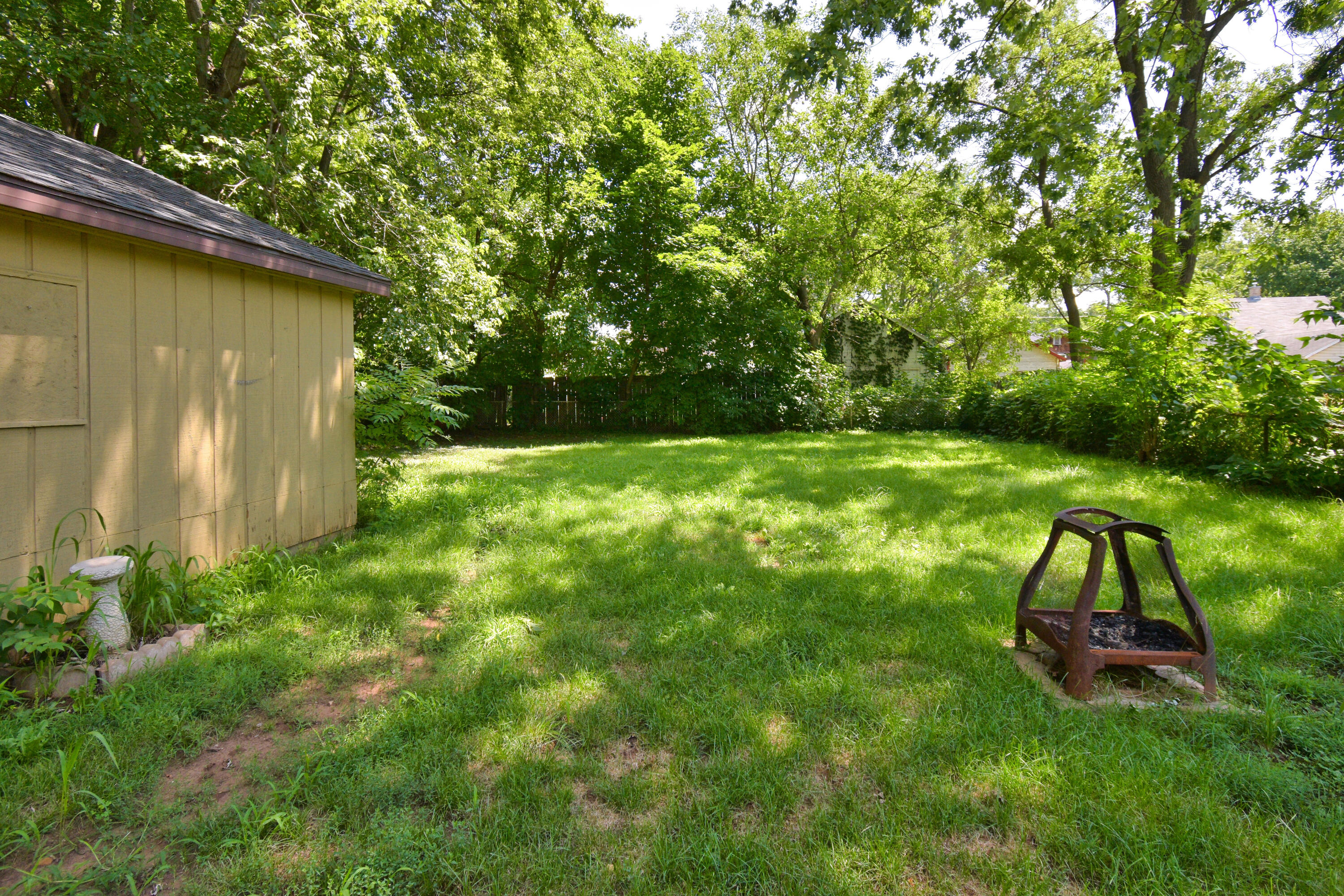 627 N 6th Street